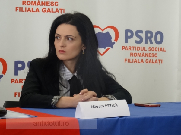 Bruneta cu care Iulian Aramă atacă primăria (video)