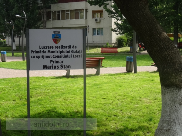 Primarul Stan își face reclamă electorală mascată în parcurile din Galați (foto)